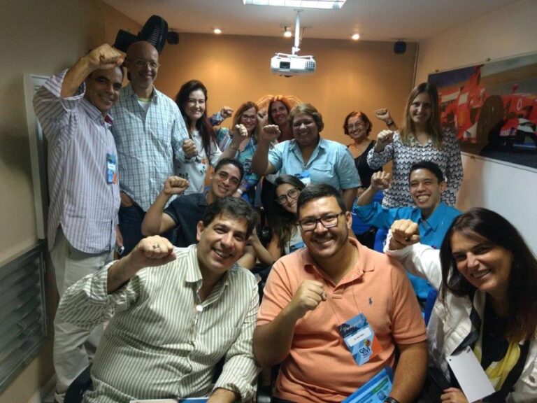 Instituto SM: referência em odontologia com ensino inovador, corpo docente formado por especialistas, mestres e doutores, e foco em criatividade, empreendedorismo e parcerias.